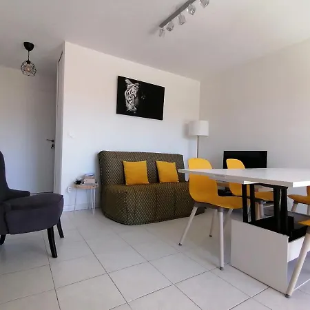 Apartment Lavandor T2 + Cabine
